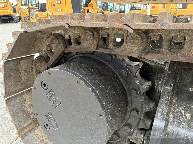 CAT 323 Excavadoras sobre orugas
