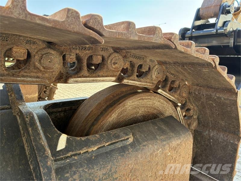 CAT 330 Koparki gąsienicowe