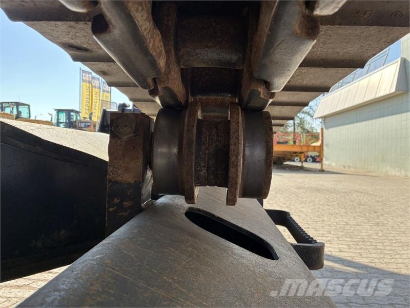 CAT 330 Koparki gąsienicowe