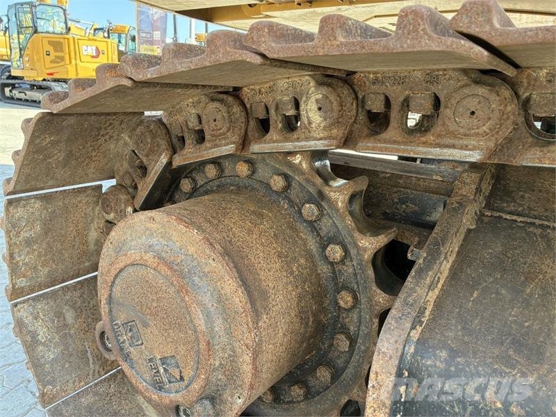 CAT 330 Koparki gąsienicowe