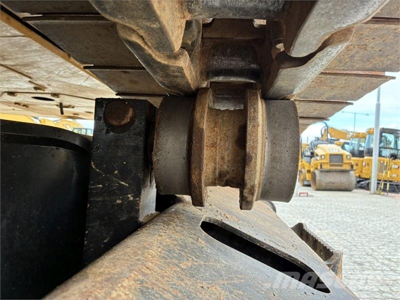 CAT 336 Pásová rýpadla