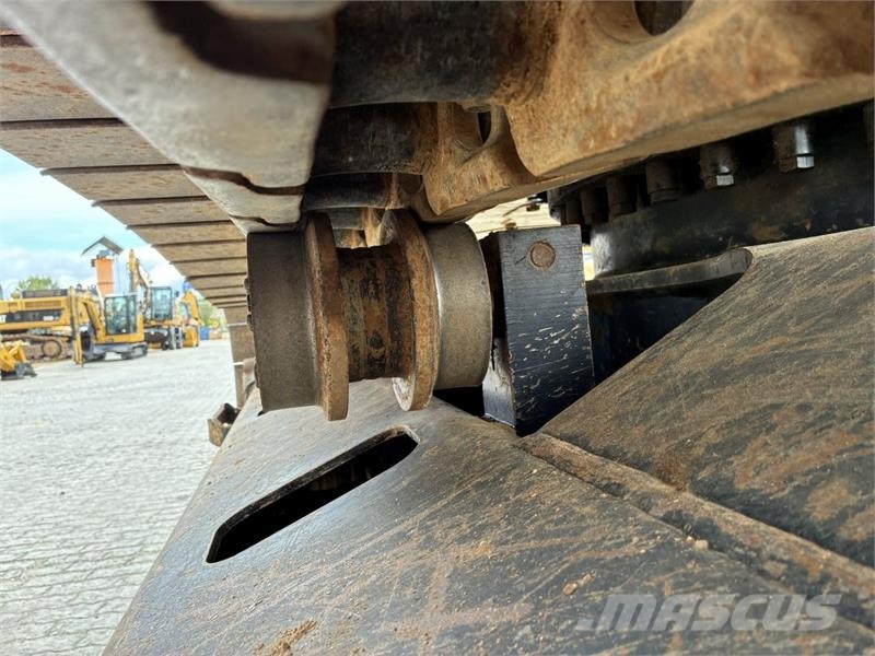 CAT 336 Pásová rýpadla