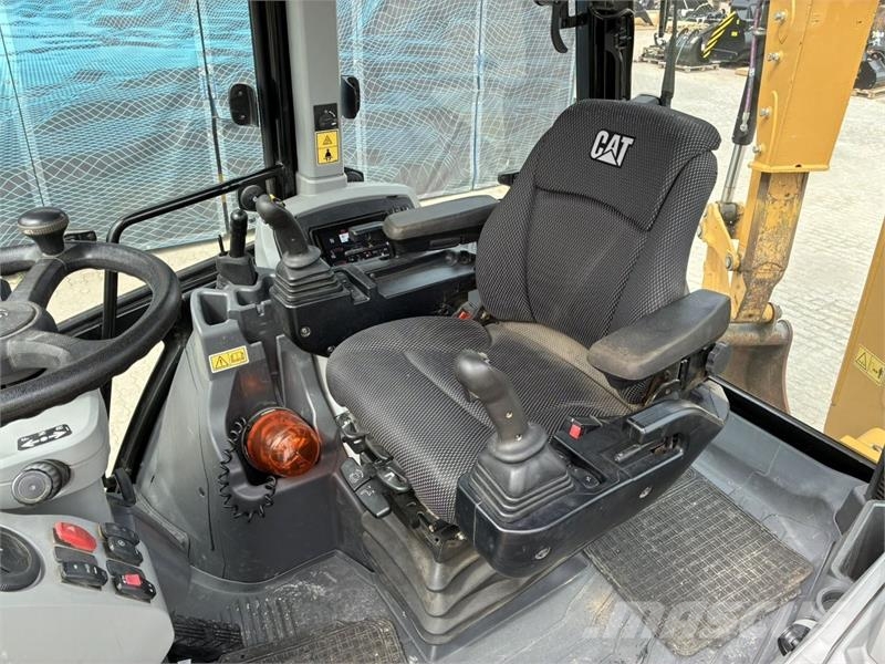CAT 432 Ekskavatori-iekrāvēji