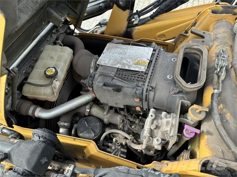 CAT 432F2 Kotrórakodók