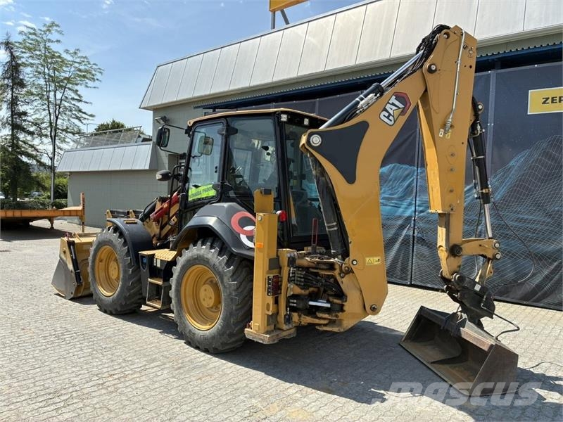 CAT 444 Ekskavatori-iekrāvēji