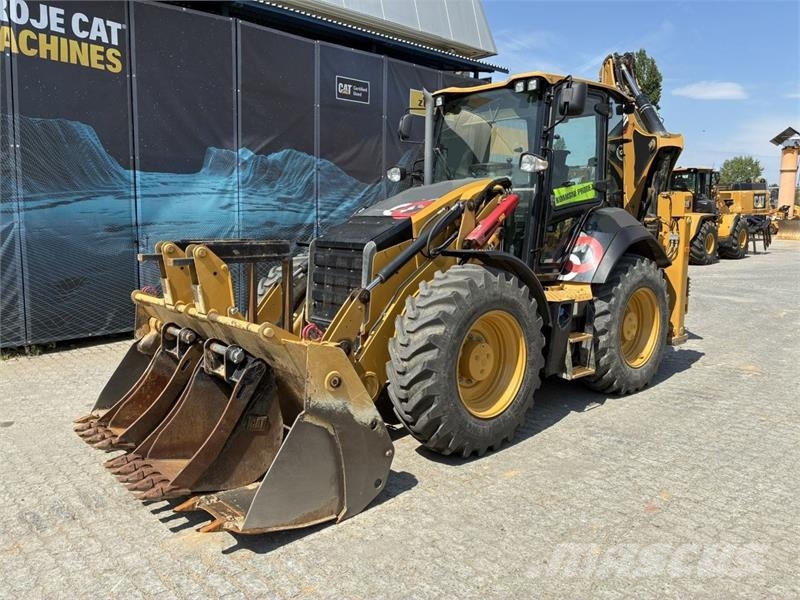 CAT 444 Ekskavatori-iekrāvēji
