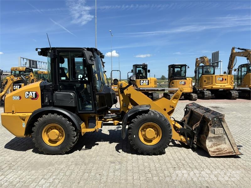 CAT 906 Mini utovarivači
