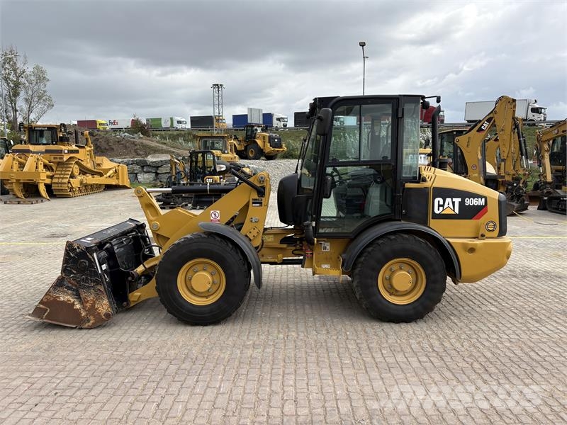 CAT 906M Cargadoras sobre ruedas