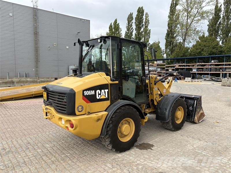 CAT 906M Cargadoras sobre ruedas