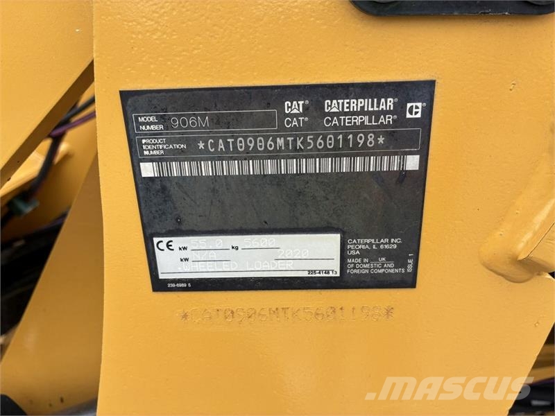 CAT 906M Kolesni nakladalci