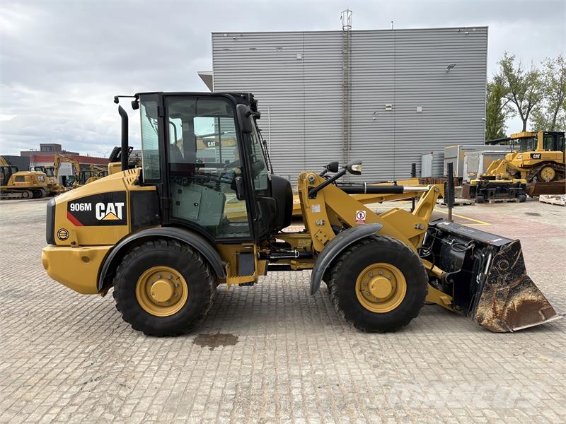 CAT 906M Cargadoras sobre ruedas