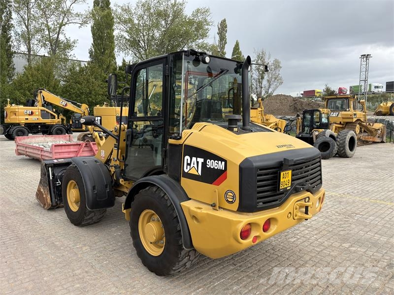 CAT 906M Cargadoras sobre ruedas