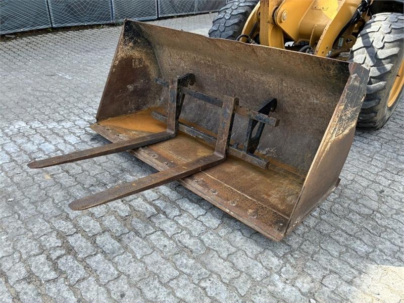 CAT 908M Palas cargadoras