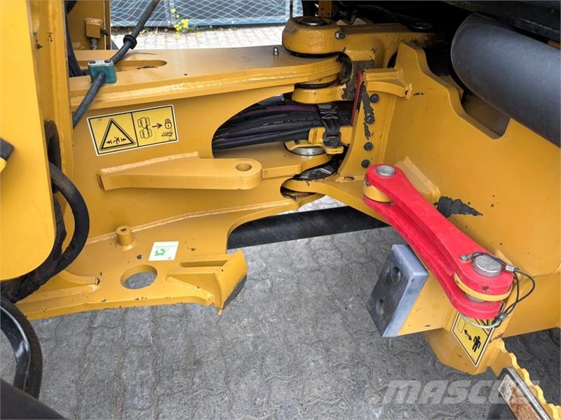 CAT 908M Minilader