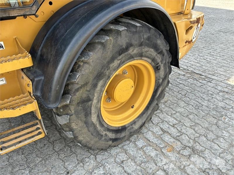 CAT 908M Palas cargadoras