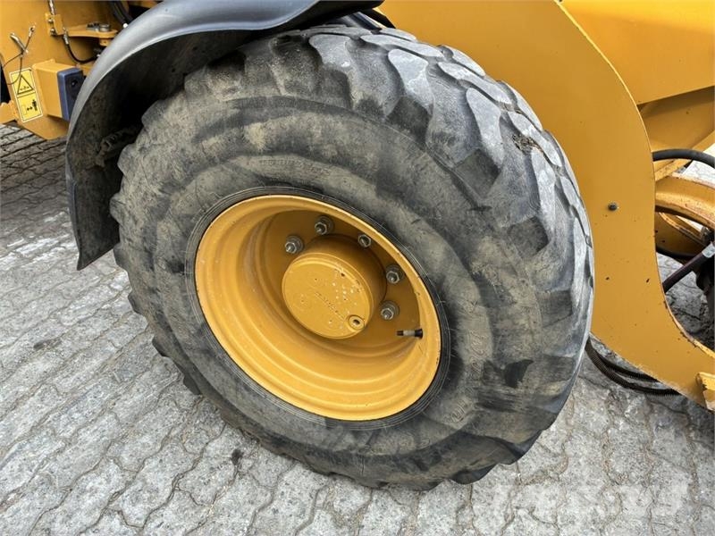 CAT 908M Palas cargadoras