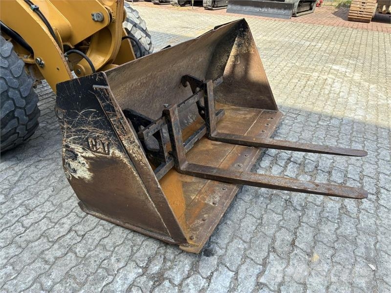 CAT 908M Palas cargadoras
