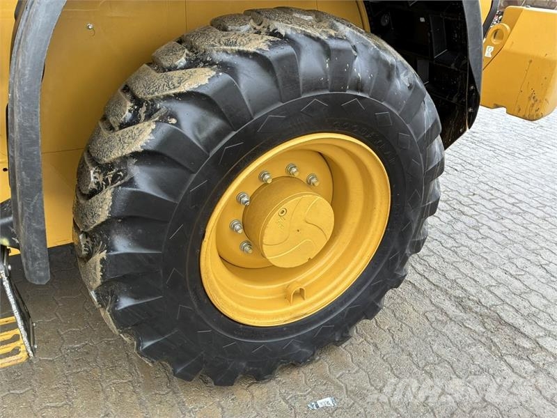 CAT 914 Mini utovarivači
