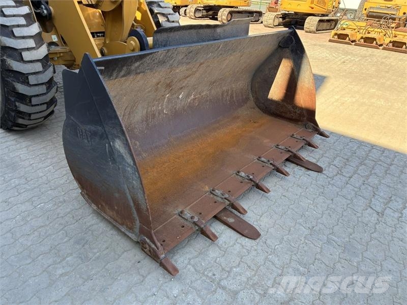 CAT 918M Mini utovarivači