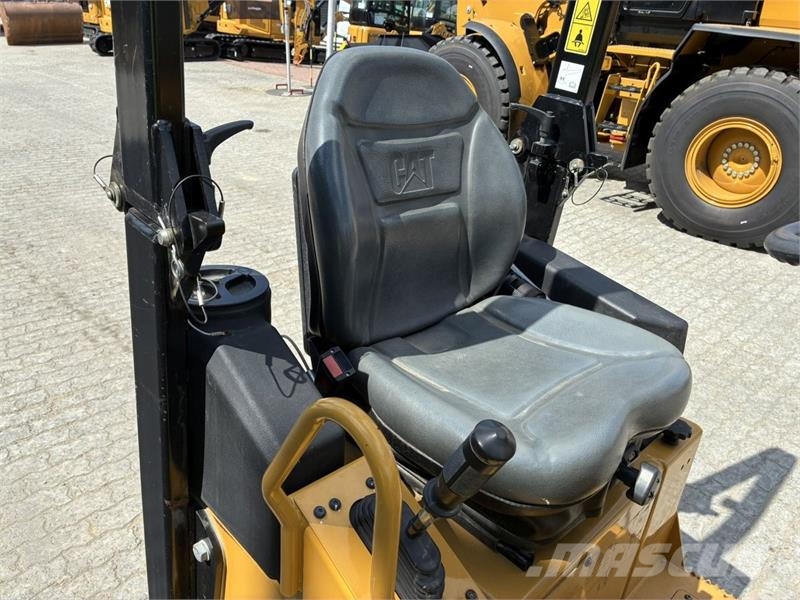 CAT CB1.7 Rouleaux tandem