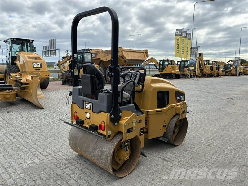 CAT CB2.7 Rouleaux tandem