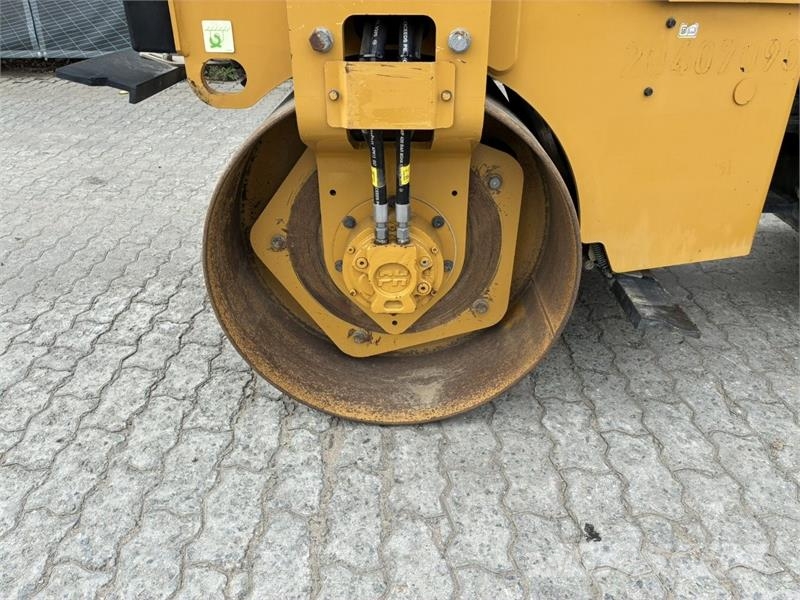 CAT CB2.7 Rouleaux tandem