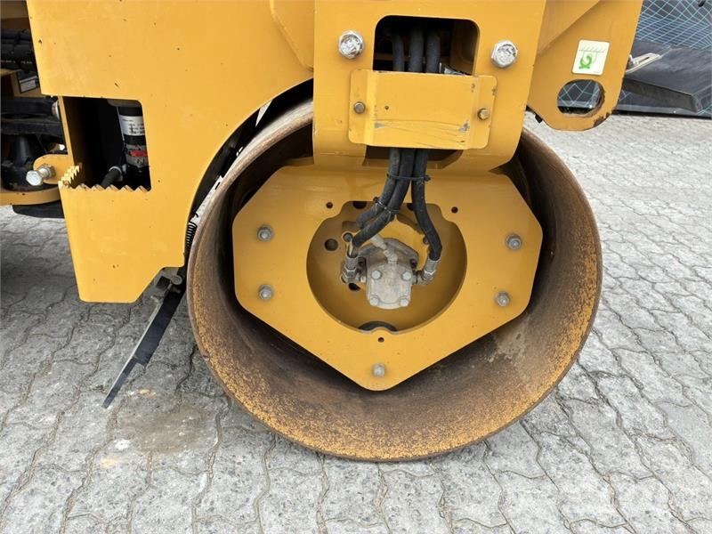 CAT CB2.7 Rouleaux tandem