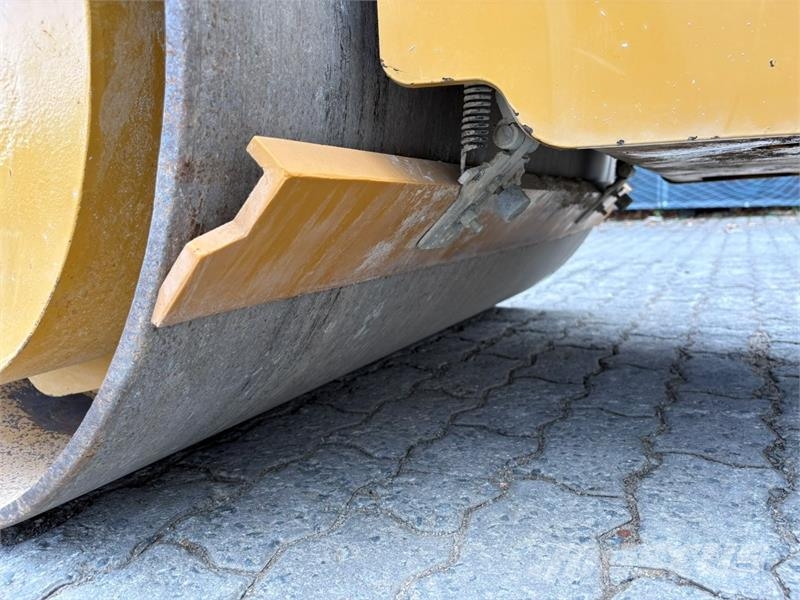 CAT CB34B Tandemové valce