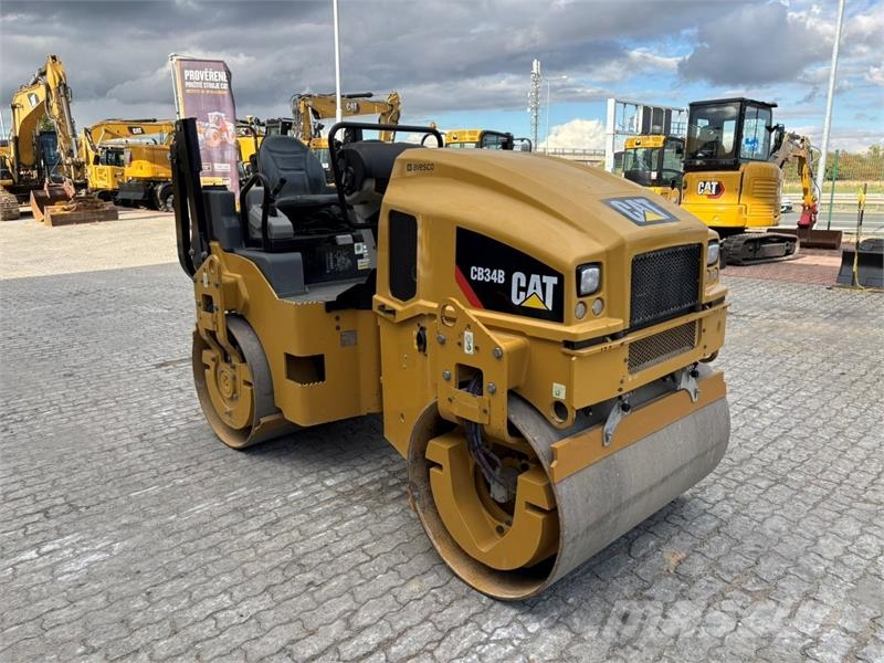 CAT CB34B Tandemové valce