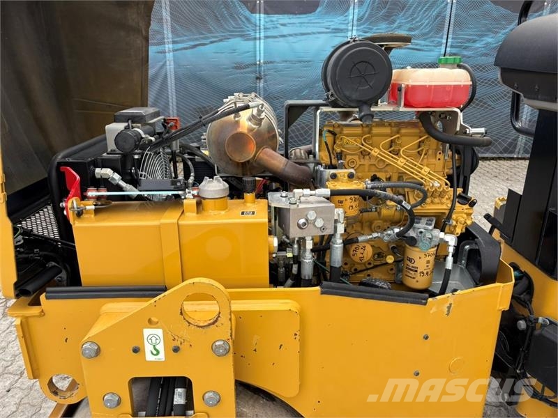 CAT CB34B Tandemové valce