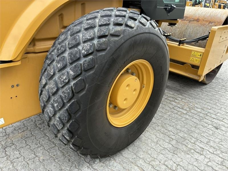 CAT CS76B ضاغطات التربة