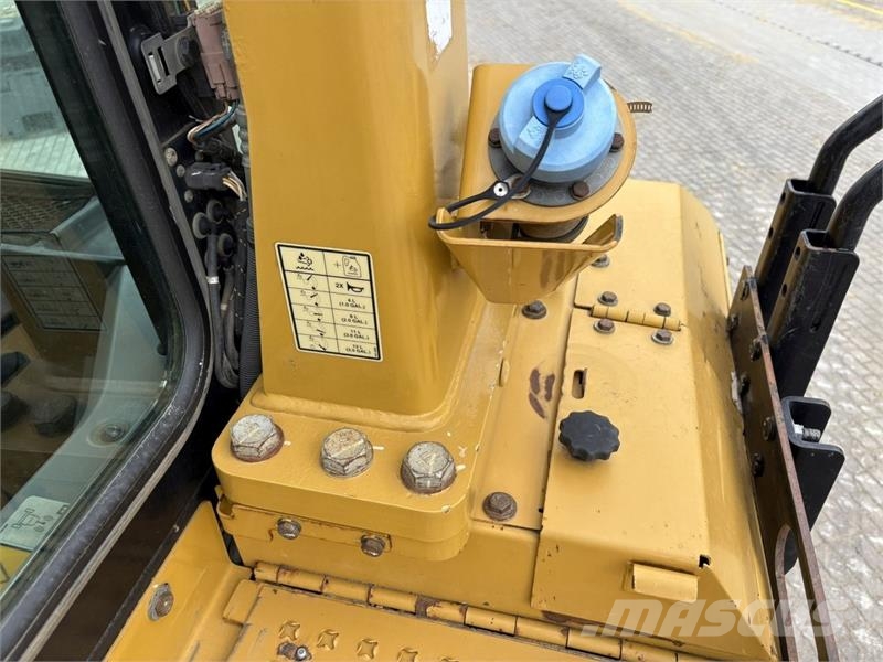 CAT D6T XL Dozere Beltegående