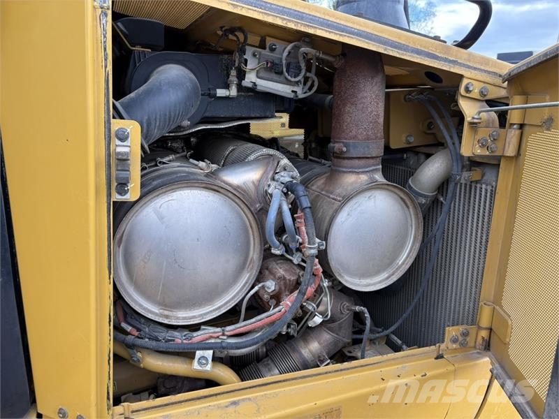 CAT D6T XL Dozere Beltegående