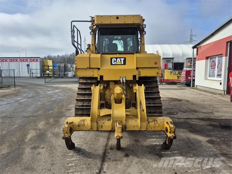 CAT D6T XL Buldozer sobre oruga