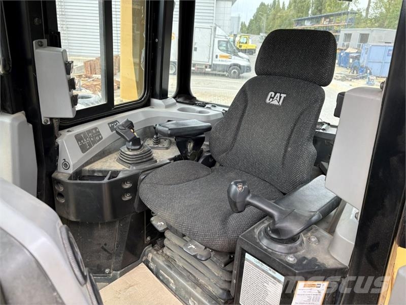 CAT D6T XL Dozere Beltegående