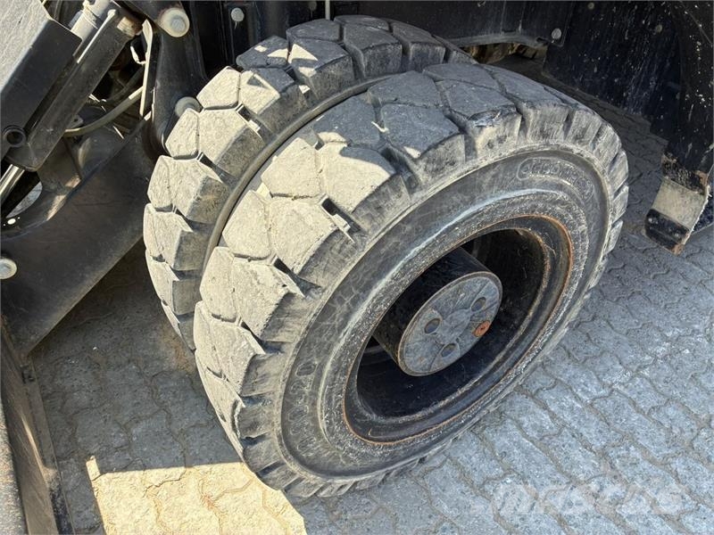 CAT M315F Bageri točkaši