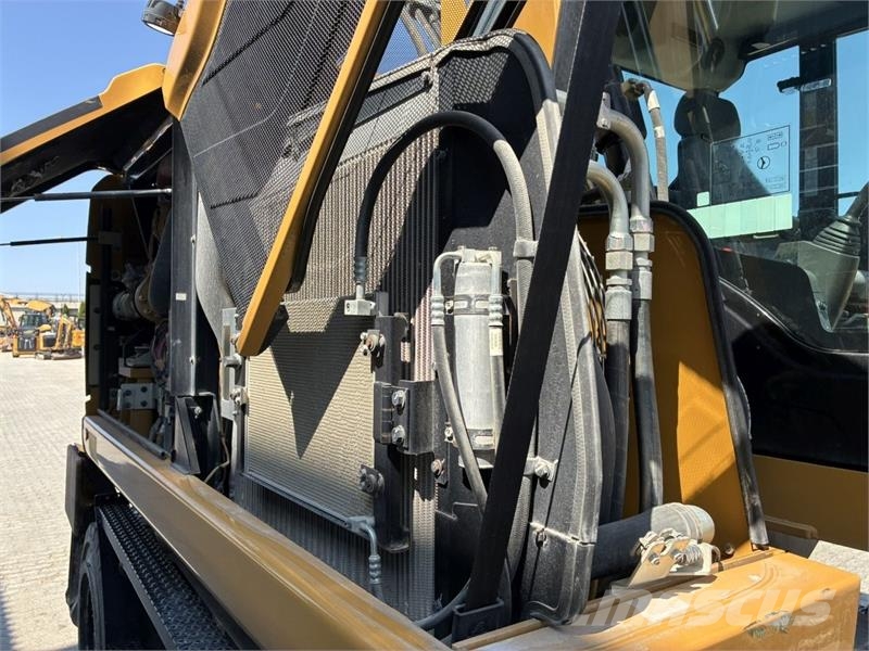 CAT M315F Bageri točkaši