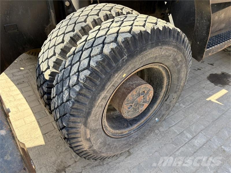 CAT M316D حفارات بعجل
