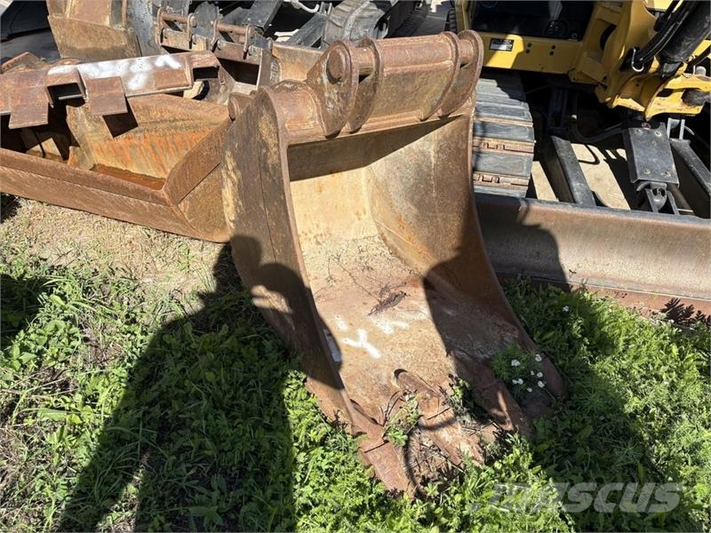 CAT M316D Wheeled excavators