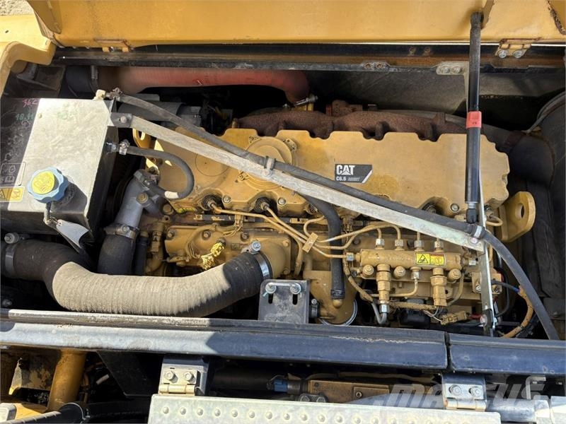 CAT M316D Lastik tekerli ekskavatörler