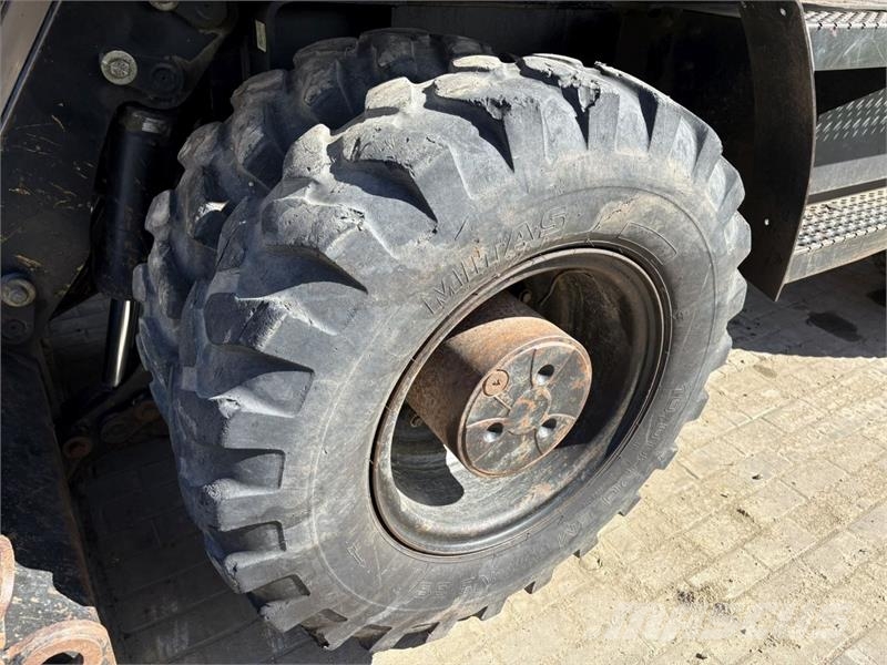 CAT M316D حفارات بعجل