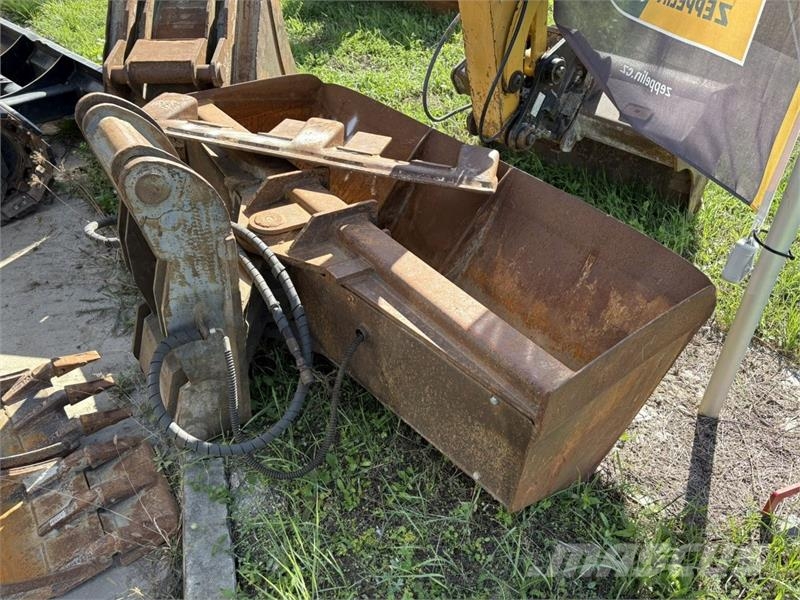 CAT M316D حفارات بعجل