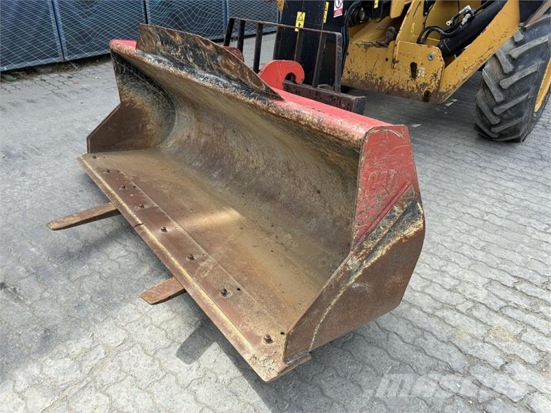 CAT TH314D مناولات متداخلة
