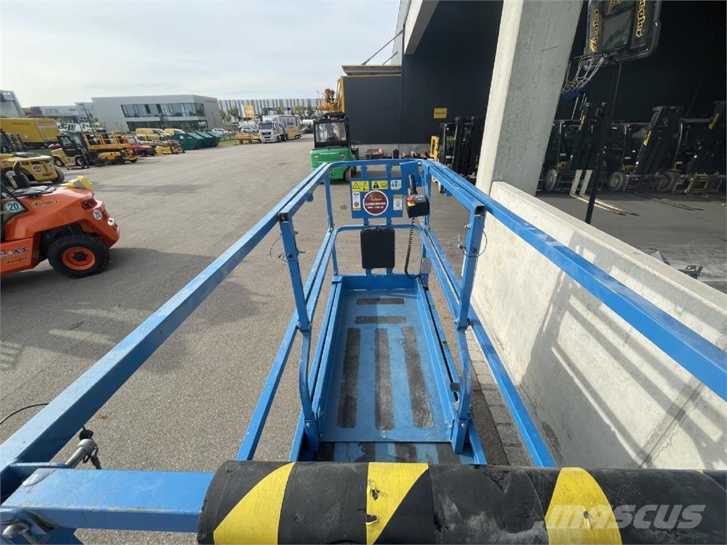 Genie GS-2032 Žirkliniai keltuvai