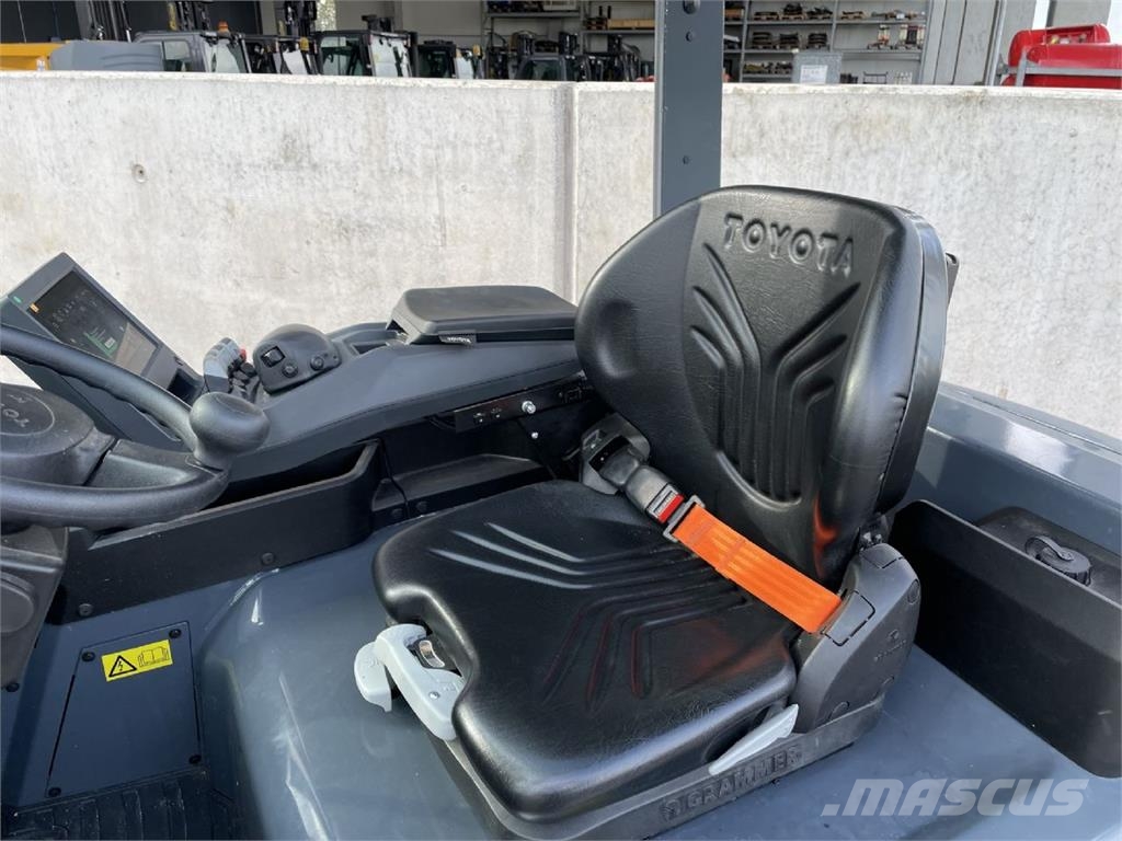 Toyota 9FBM35T Electric forklifts