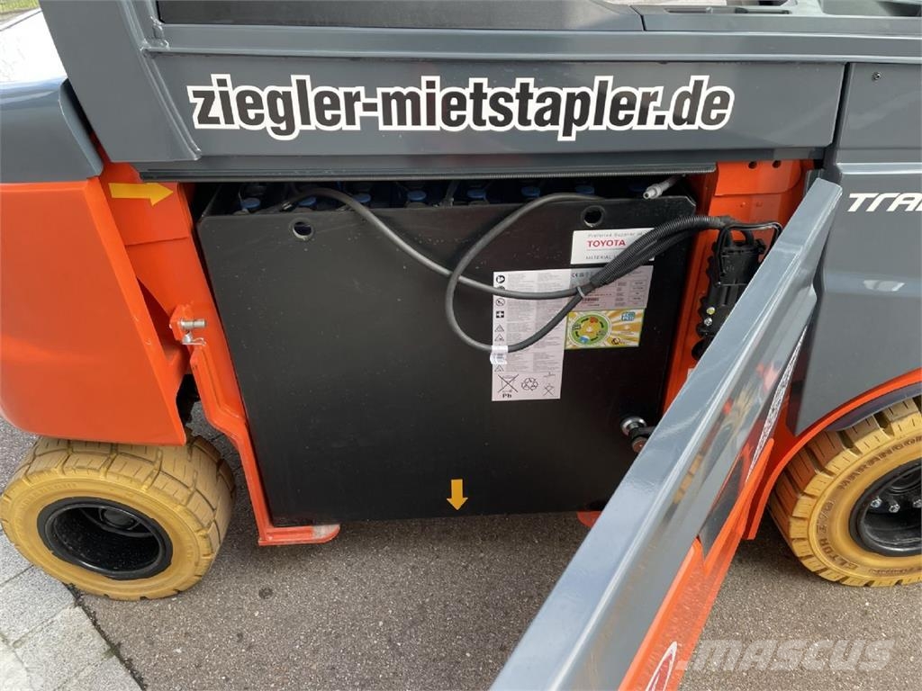 Toyota 9FBM35T Electric forklifts