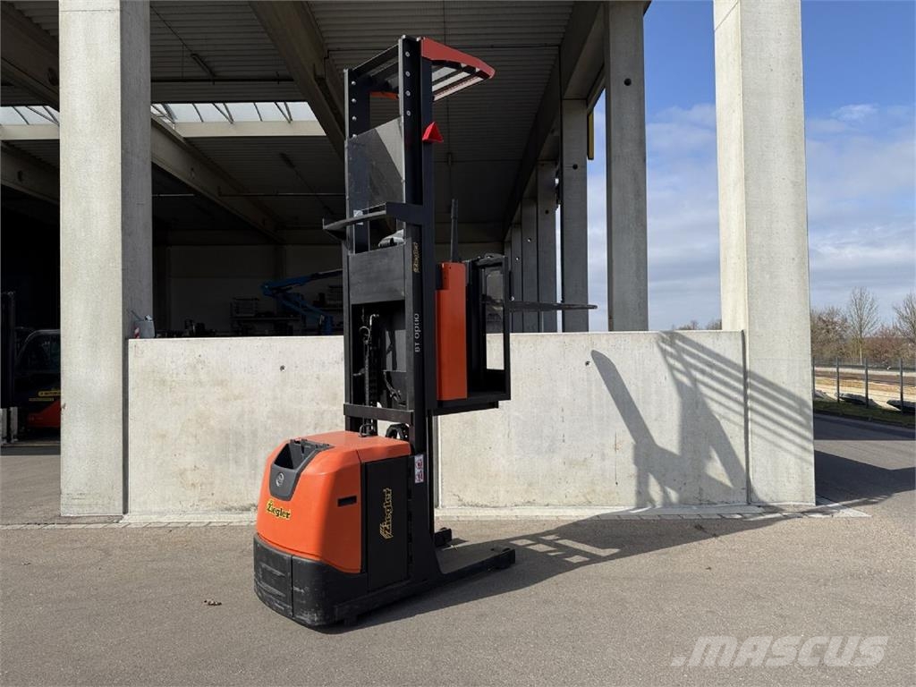 Toyota OME100N High lift order picker