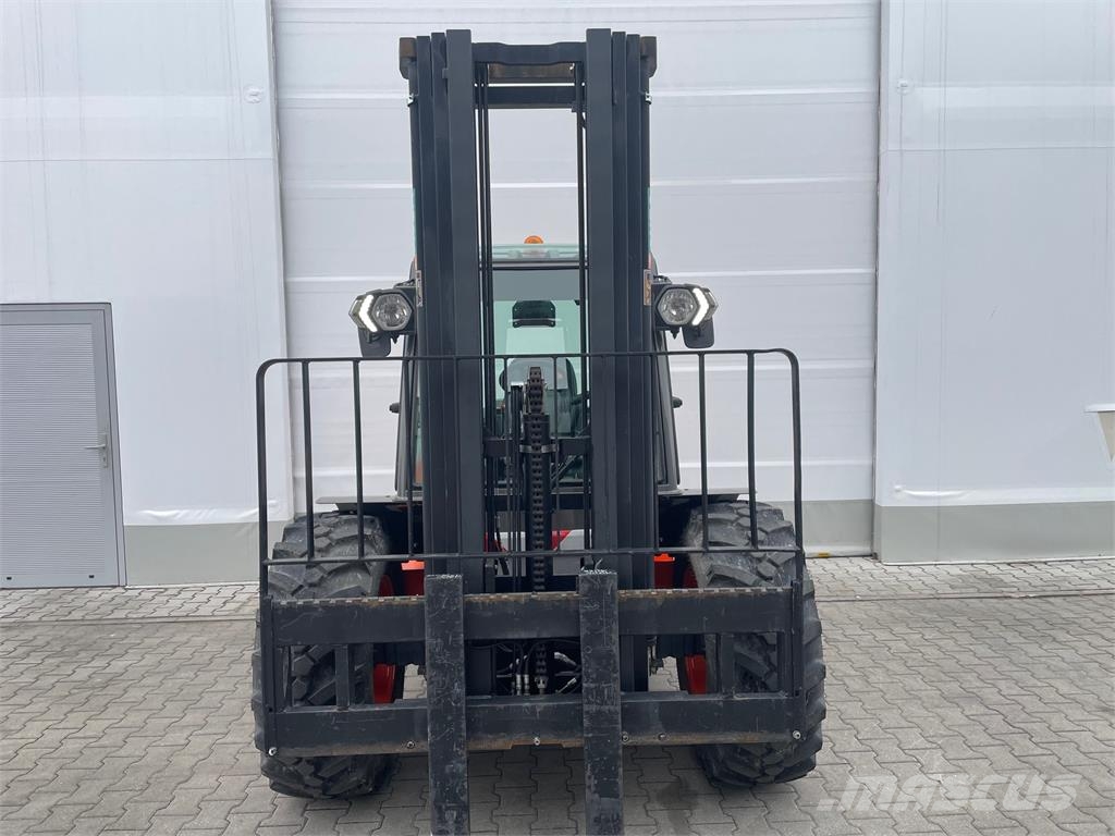 Ausa C351HX4 Φορτηγά ανώμαλου εδάφους