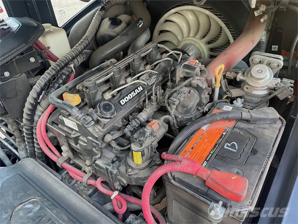 Doosan D30S-9 Dīzeļa autoiekrāvēji