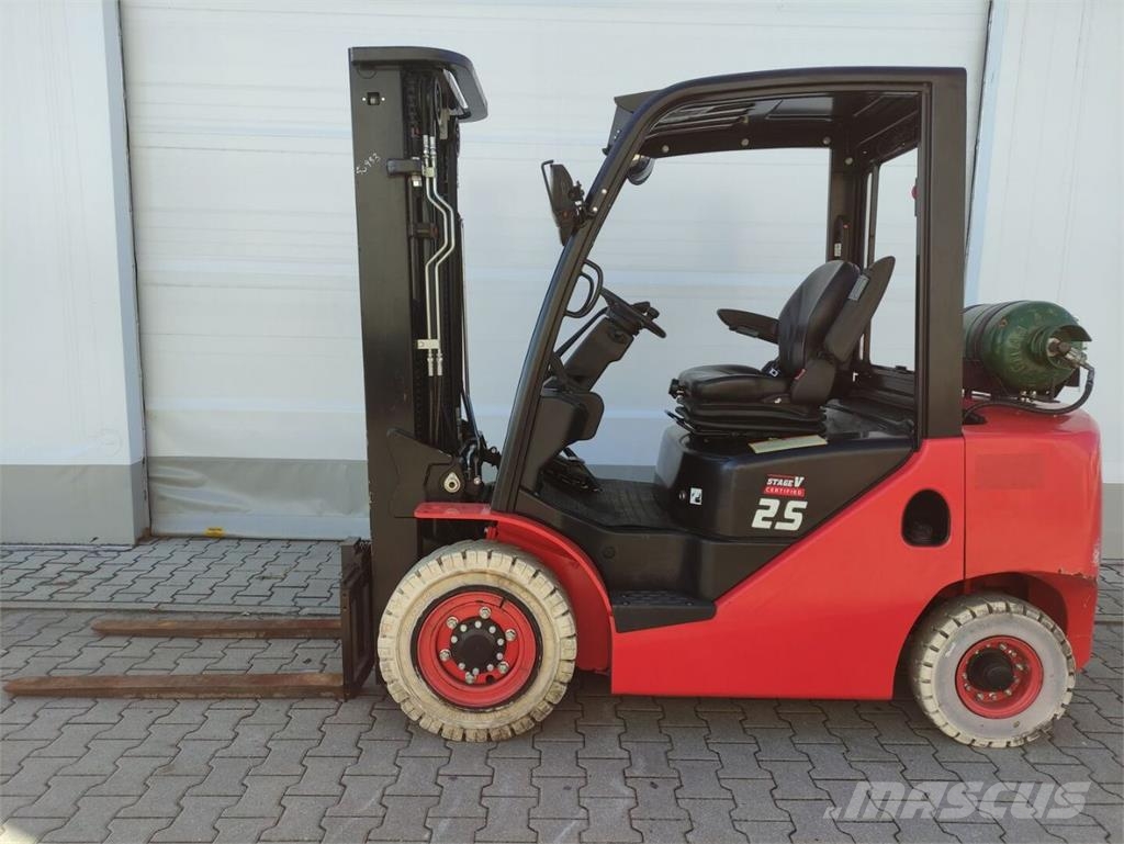 Hangcha CPYD25 XH3F Gāzes autoiekrāvēji (LPG)